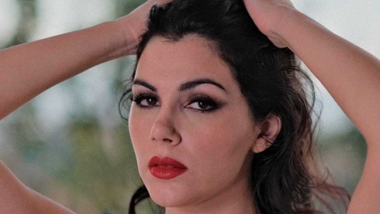 Valentina Nappi, il costume verde è mignon: le prevedibili conseguenze »  Juve Dipendenza